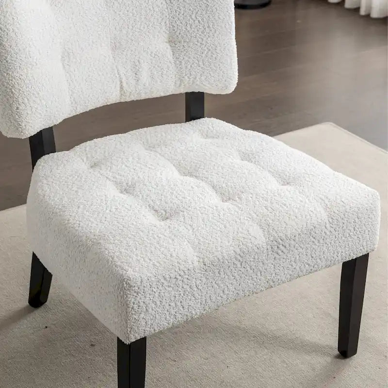Tufted Slipper Oversize Chair